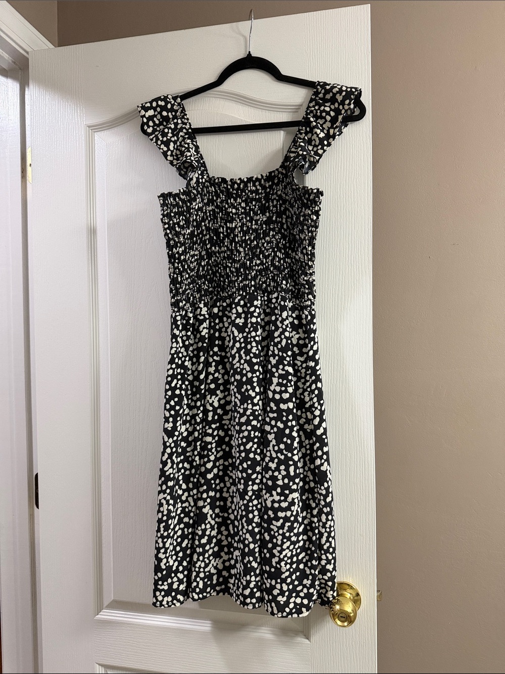 Gilli Black and White Polka Dot Smocked Midi Dress